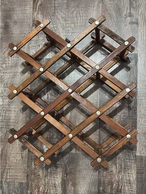 Expandable Wooden Wine Rack - Brown